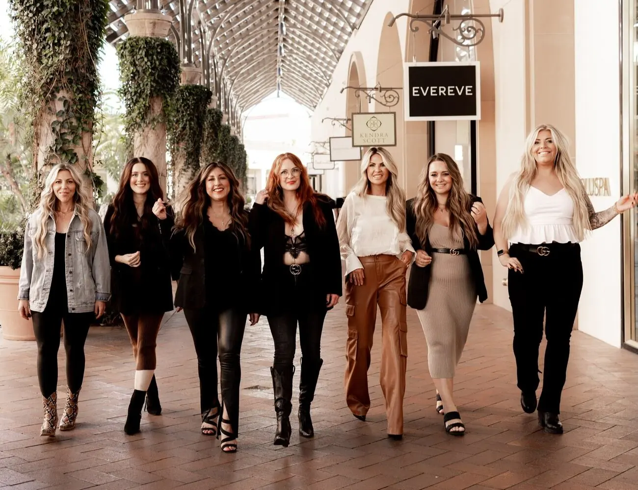 The Salon Bilancio team walking together